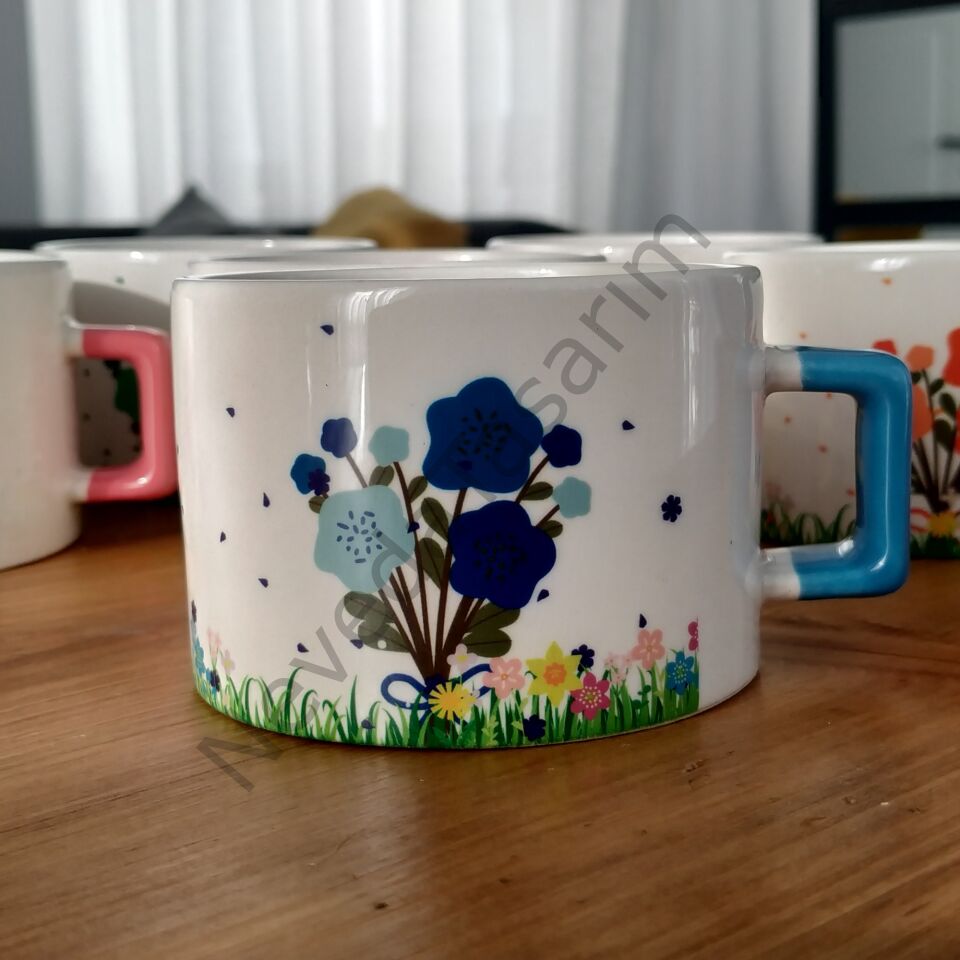 Çiçekli kupa