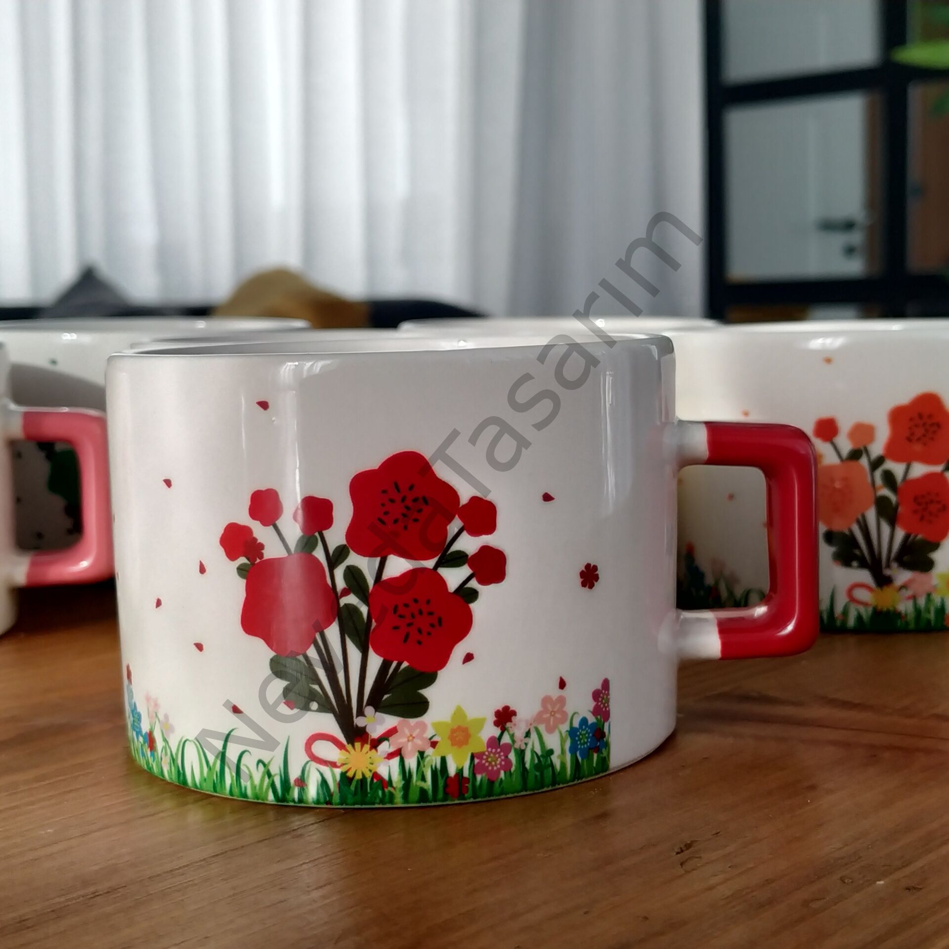 Çiçekli kupa KIrmızı