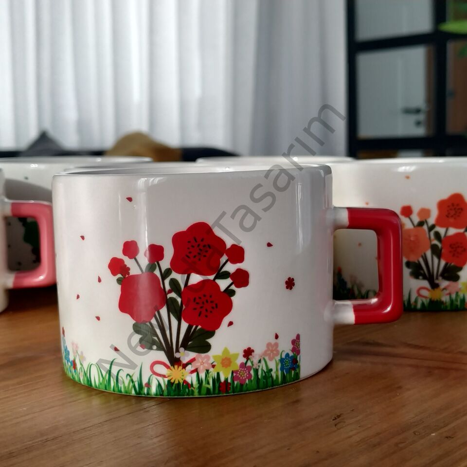 Çiçekli kupa KIrmızı