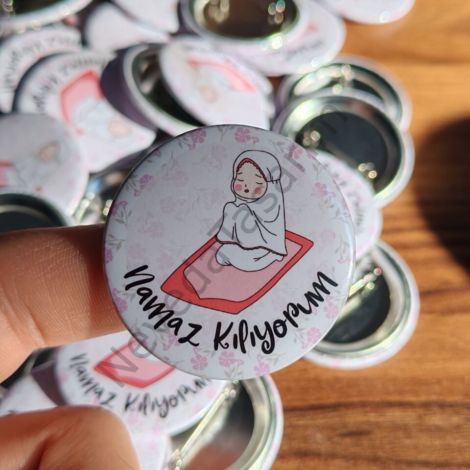 Namaz Kılıyorum-Kız Rozet