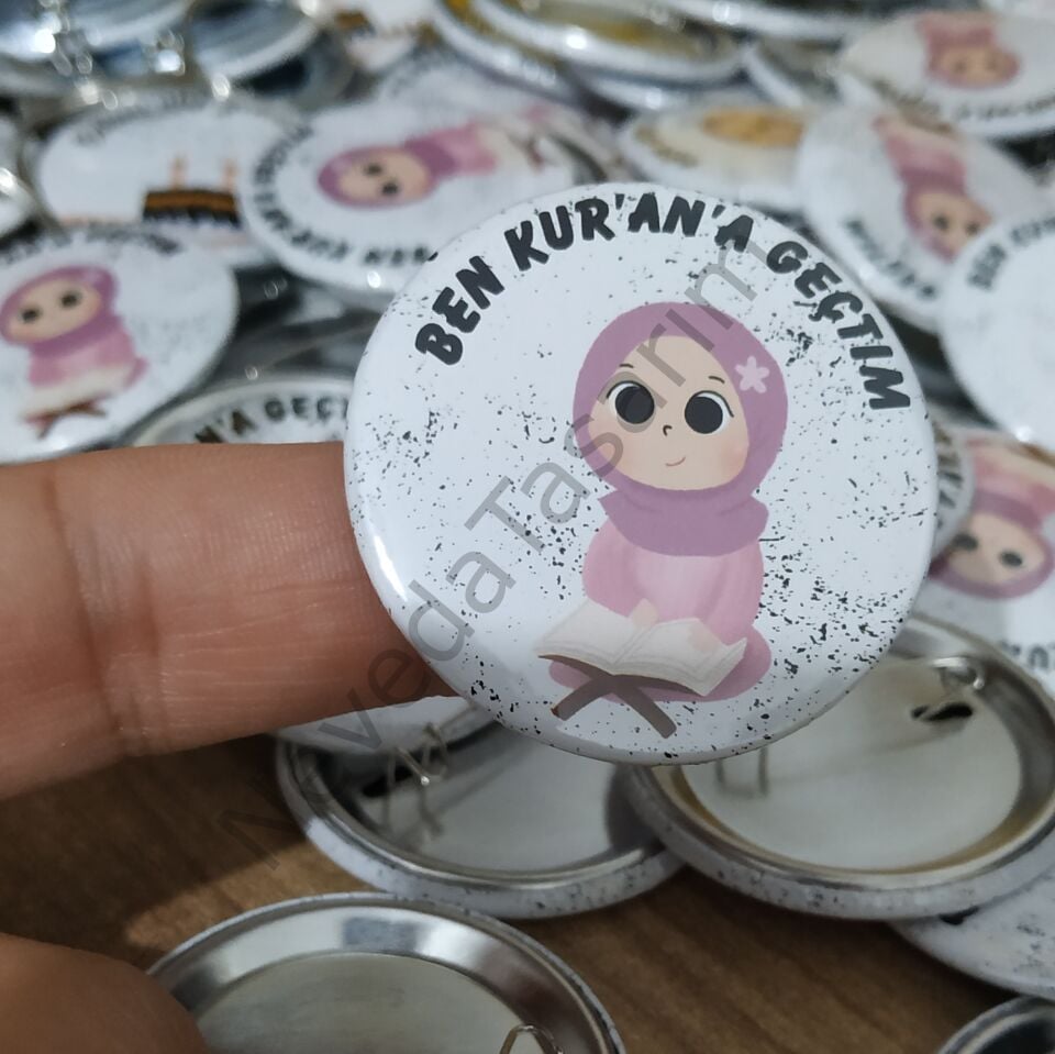 Kuran'a Geçtim-Pembe Kız Rozet