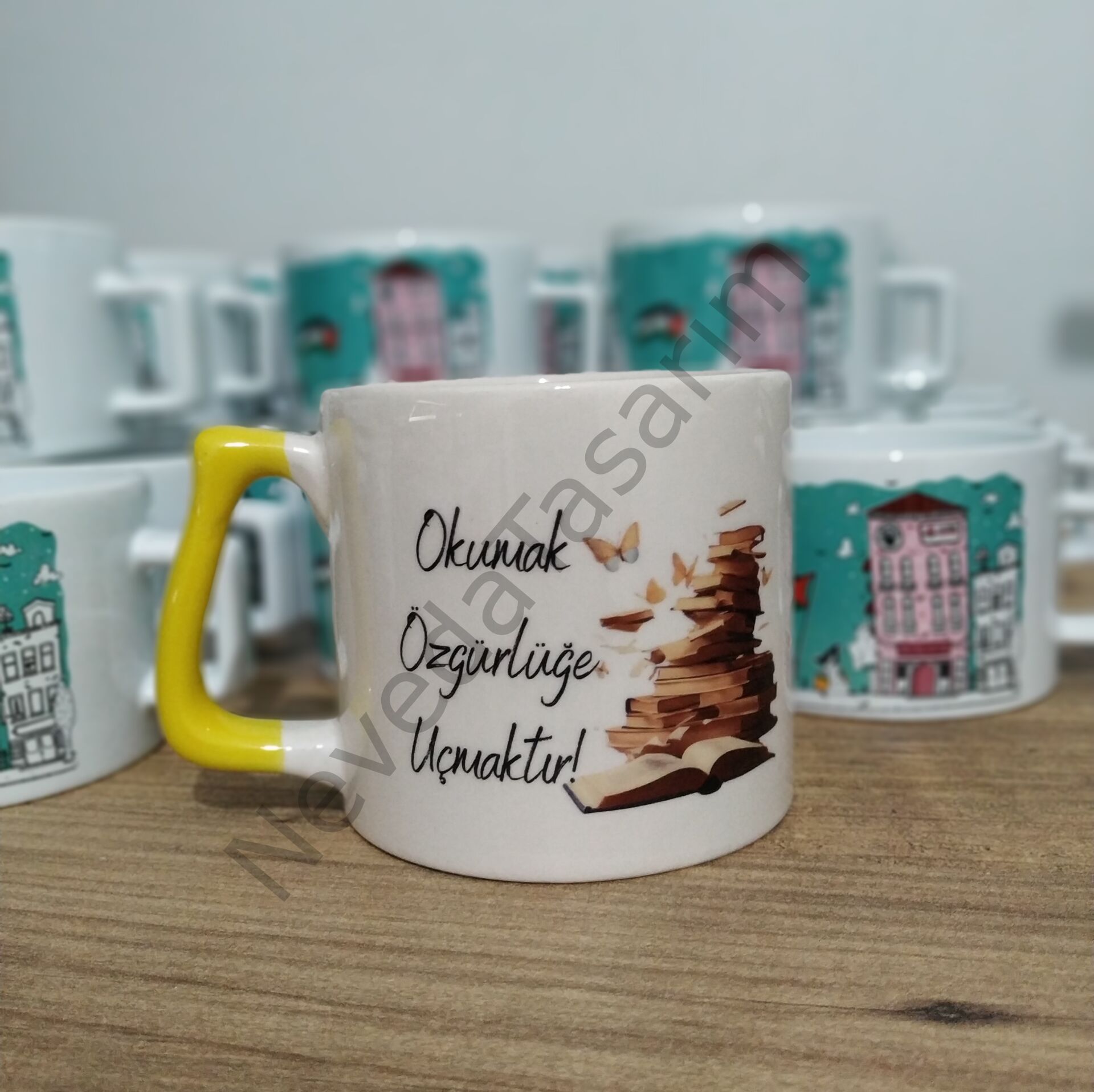 Okumak Özgürlüğe Uçmaktır - Kupa