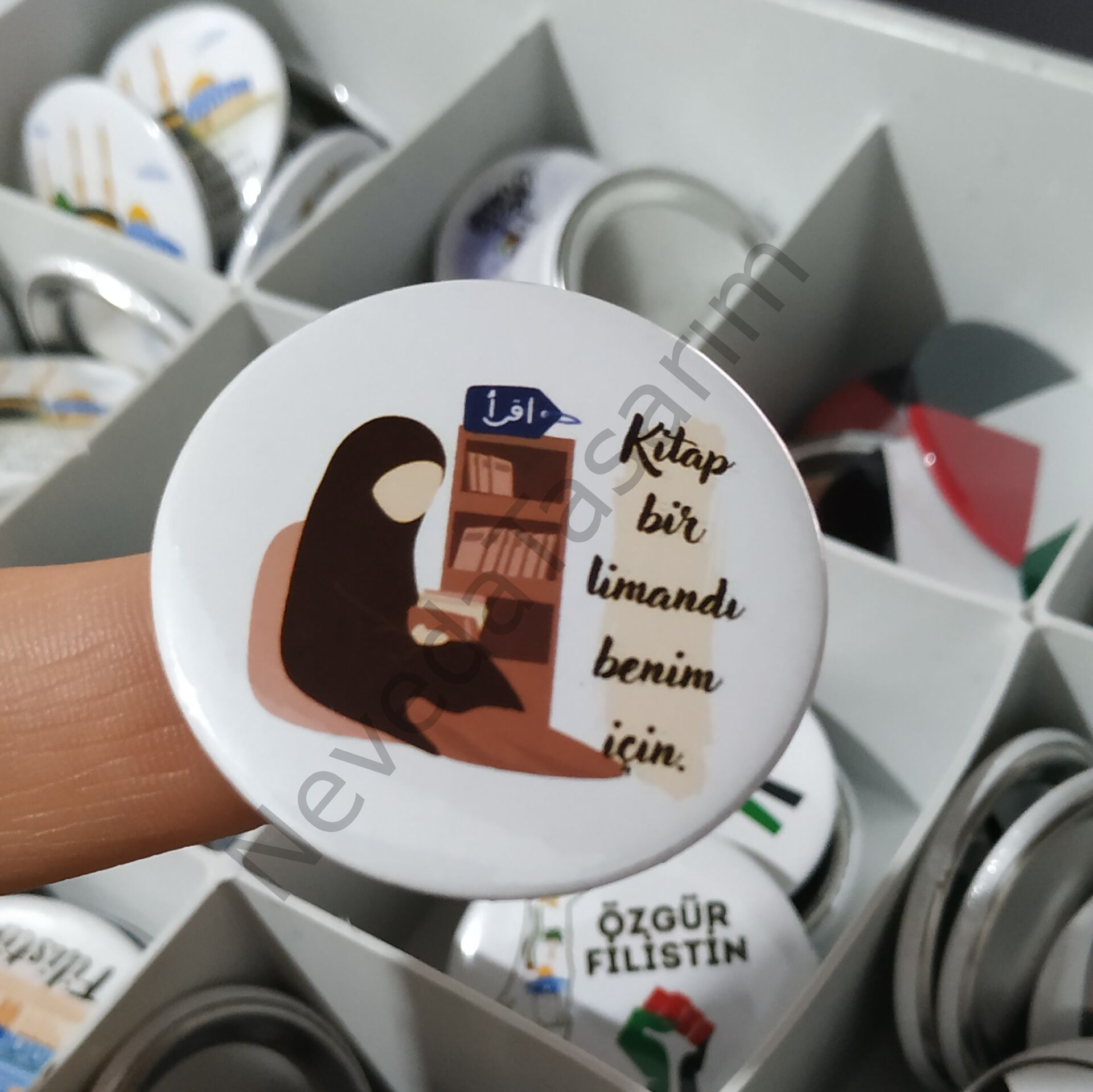 Kitap Bir Limandı Benim İçin - Rozet