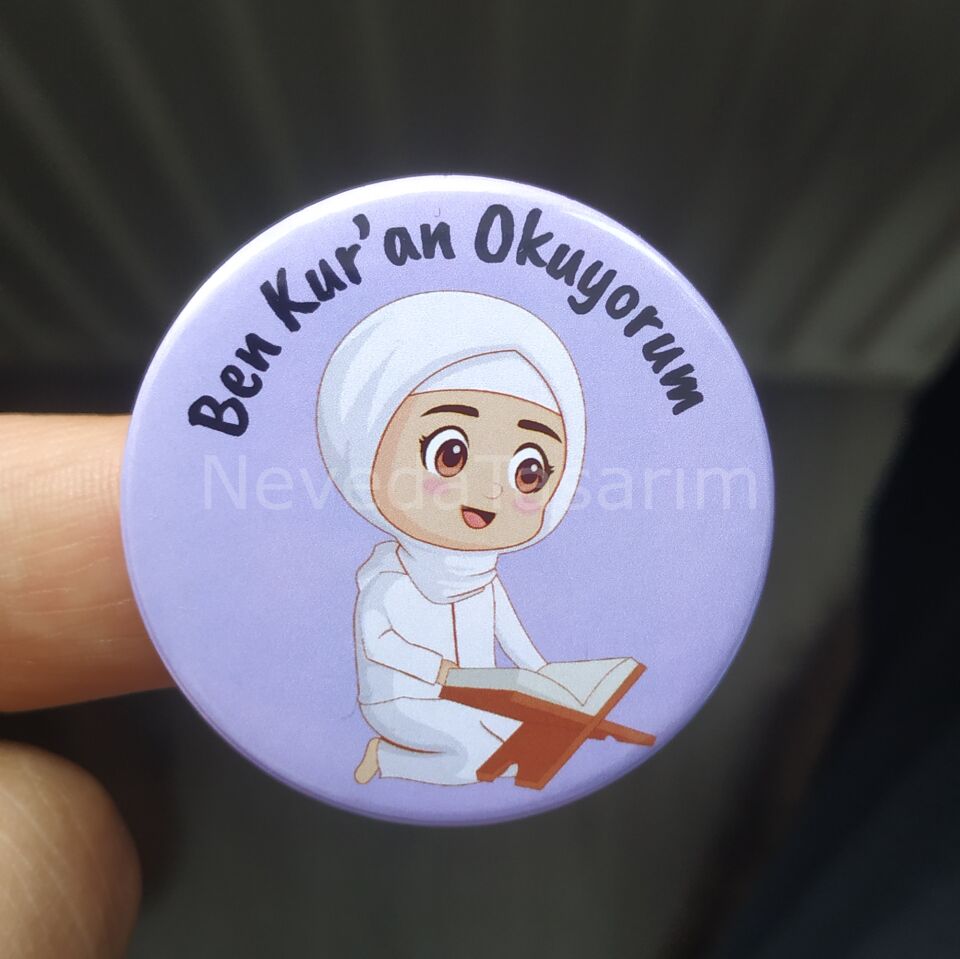 Ben Kur'an Okuyorum - Rozet 44mm Model 4