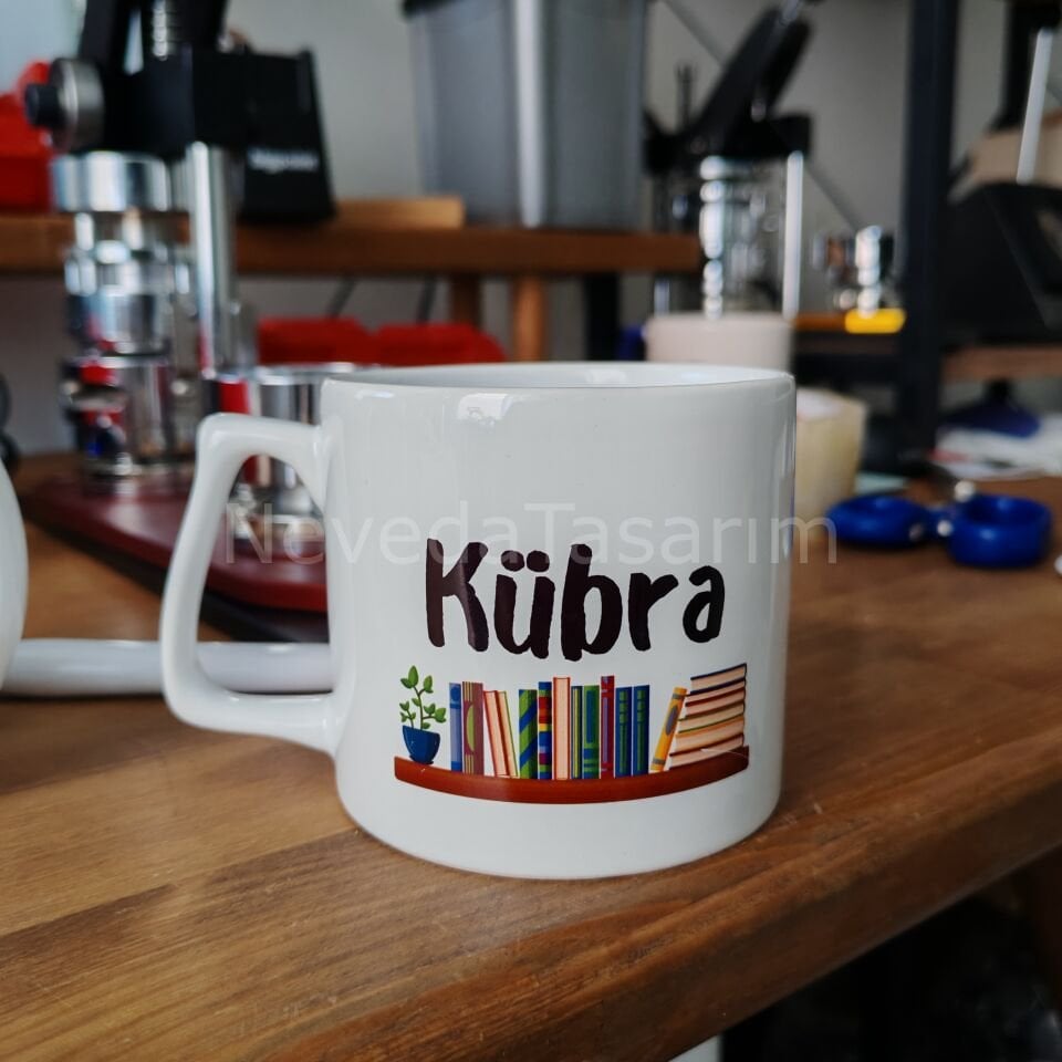 Kitap Temalı İsme Özel Kupa