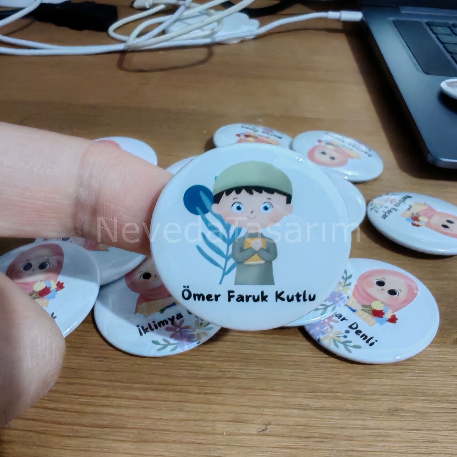 Erkek Çocuk - Rozet