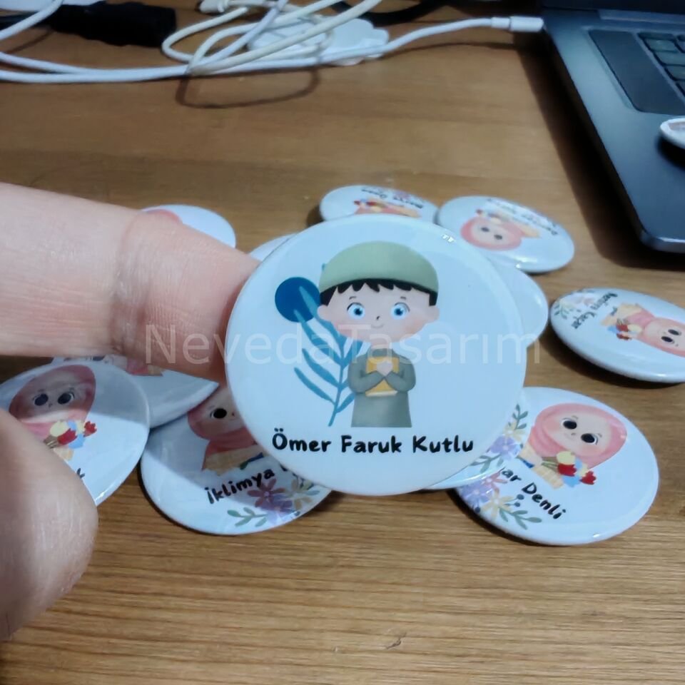 Erkek Çocuk - Rozet