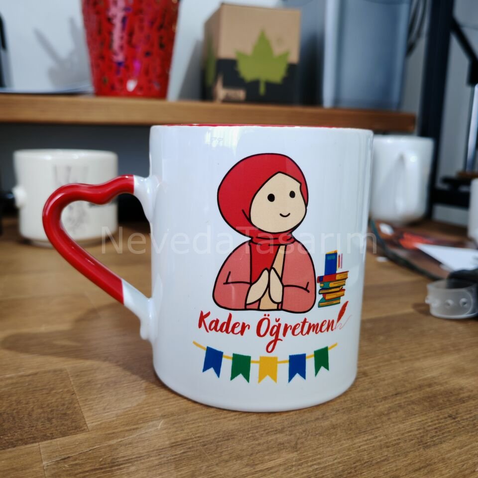 Öğretmen Kupası - Pembe Başörtülü Hanımefendi