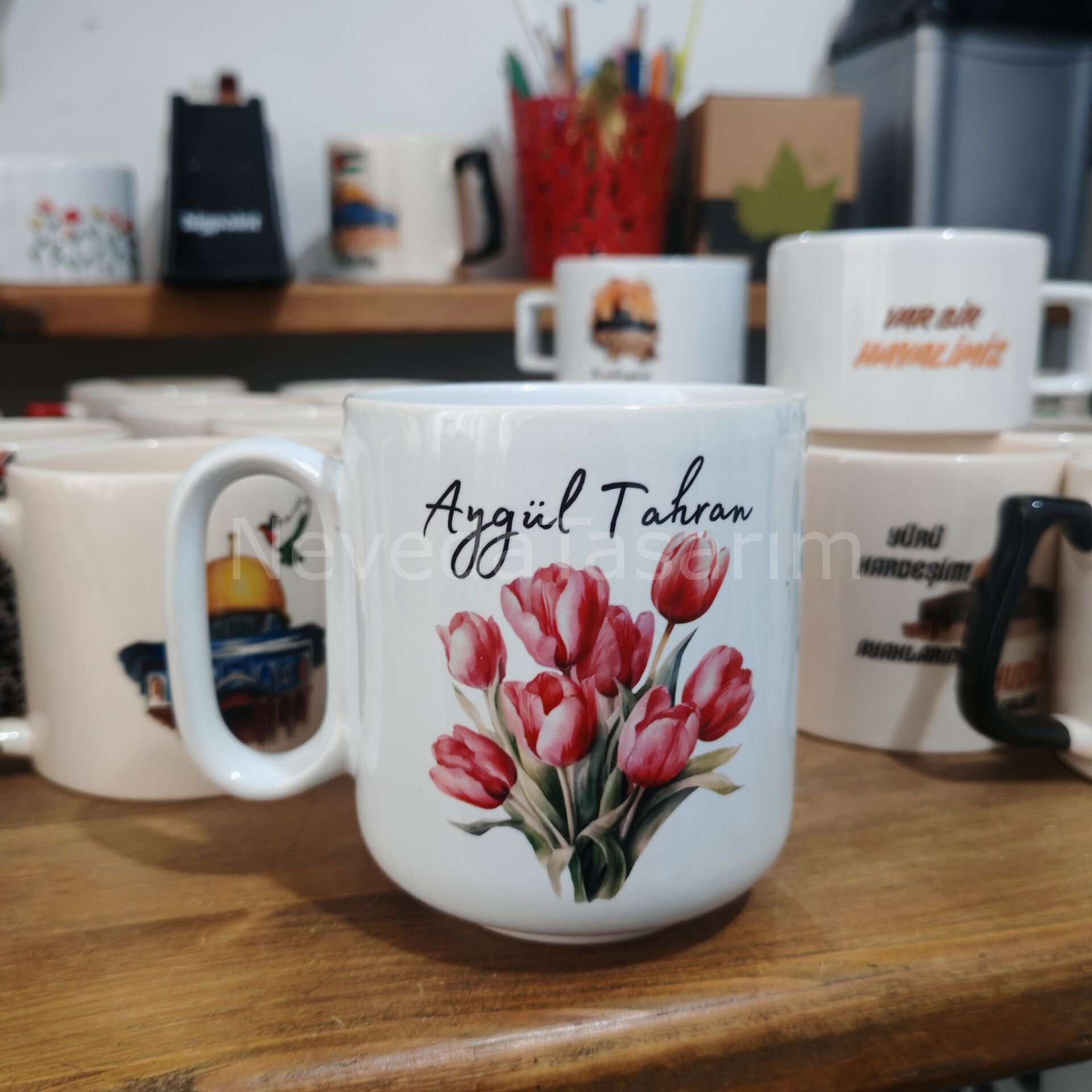 Öğretmen Kupası - Pembe çiçekli