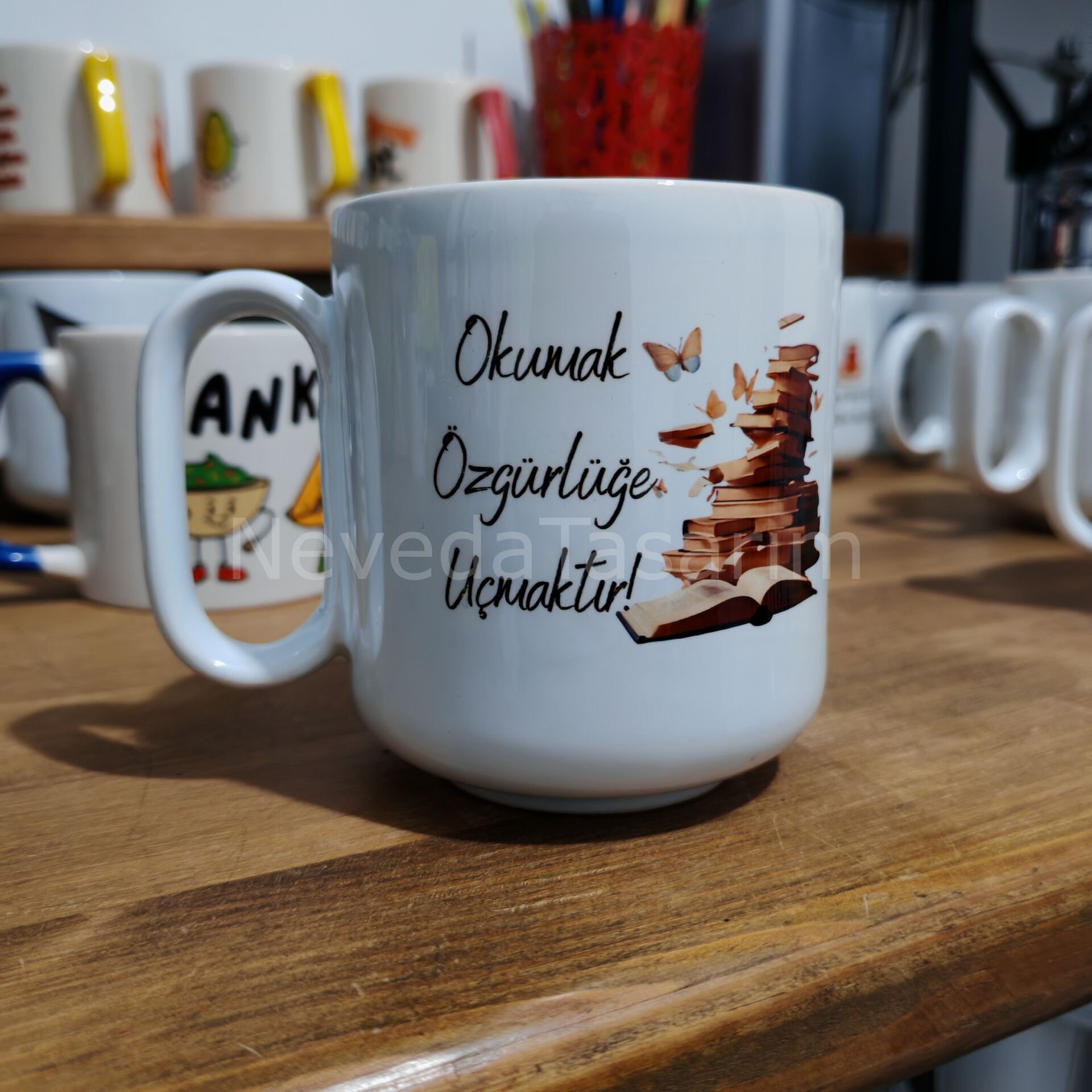 Okumak Özgürlüğe Uçmaktır - Kupa