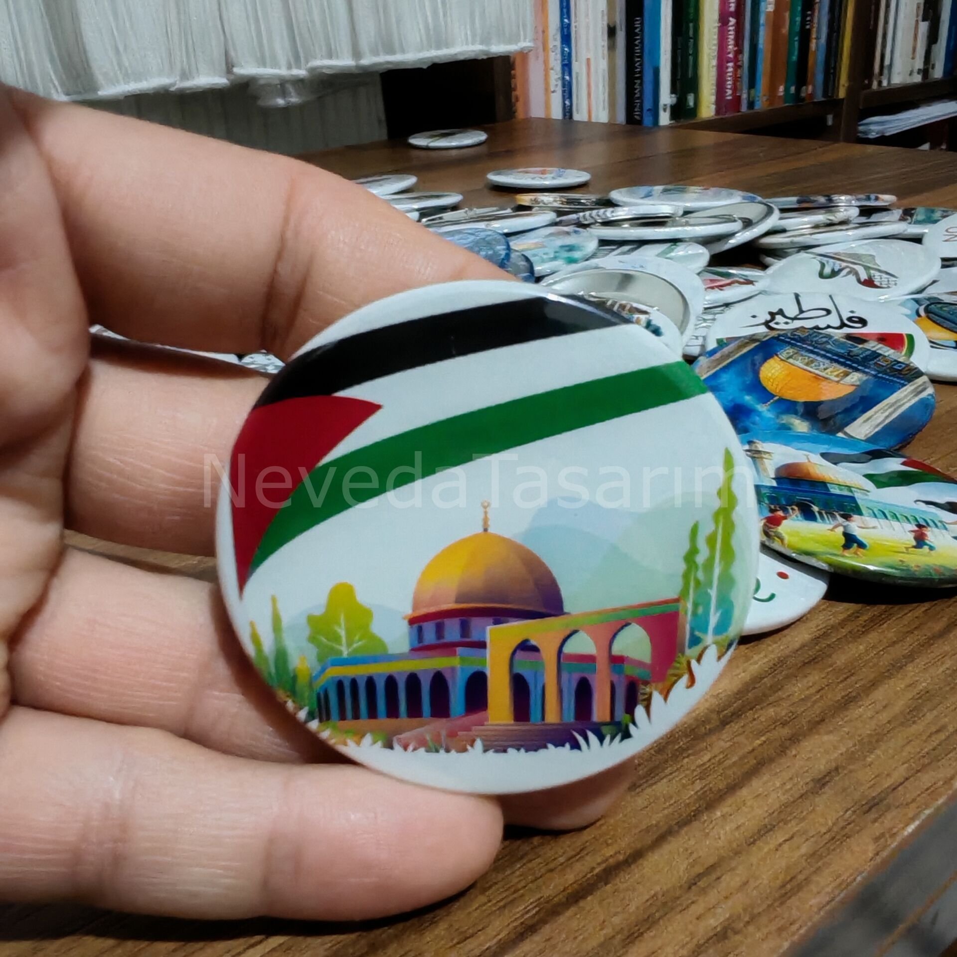 Kubbetussahra-Bayrak-Yeşillik Rozet