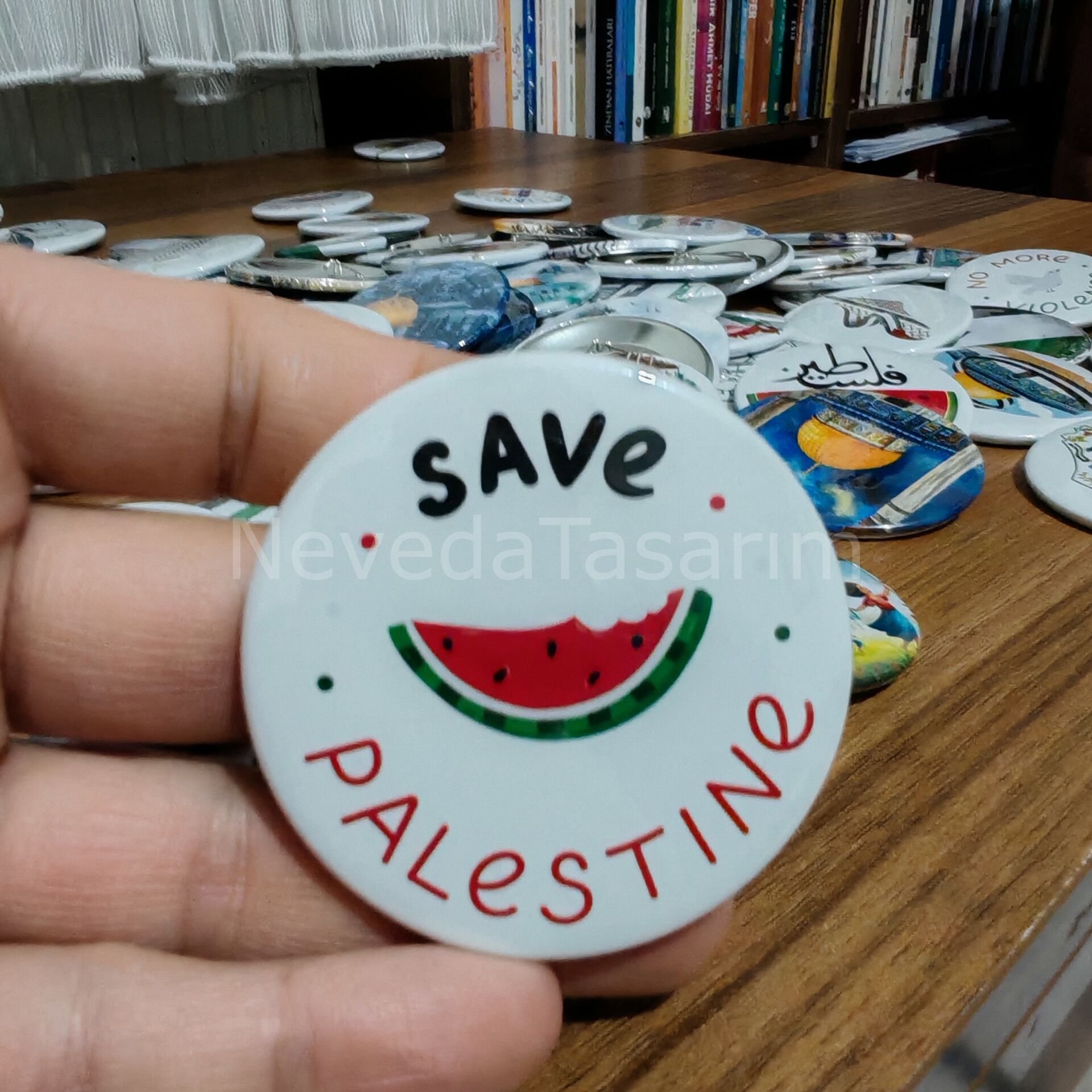 Save Palestine Rozet