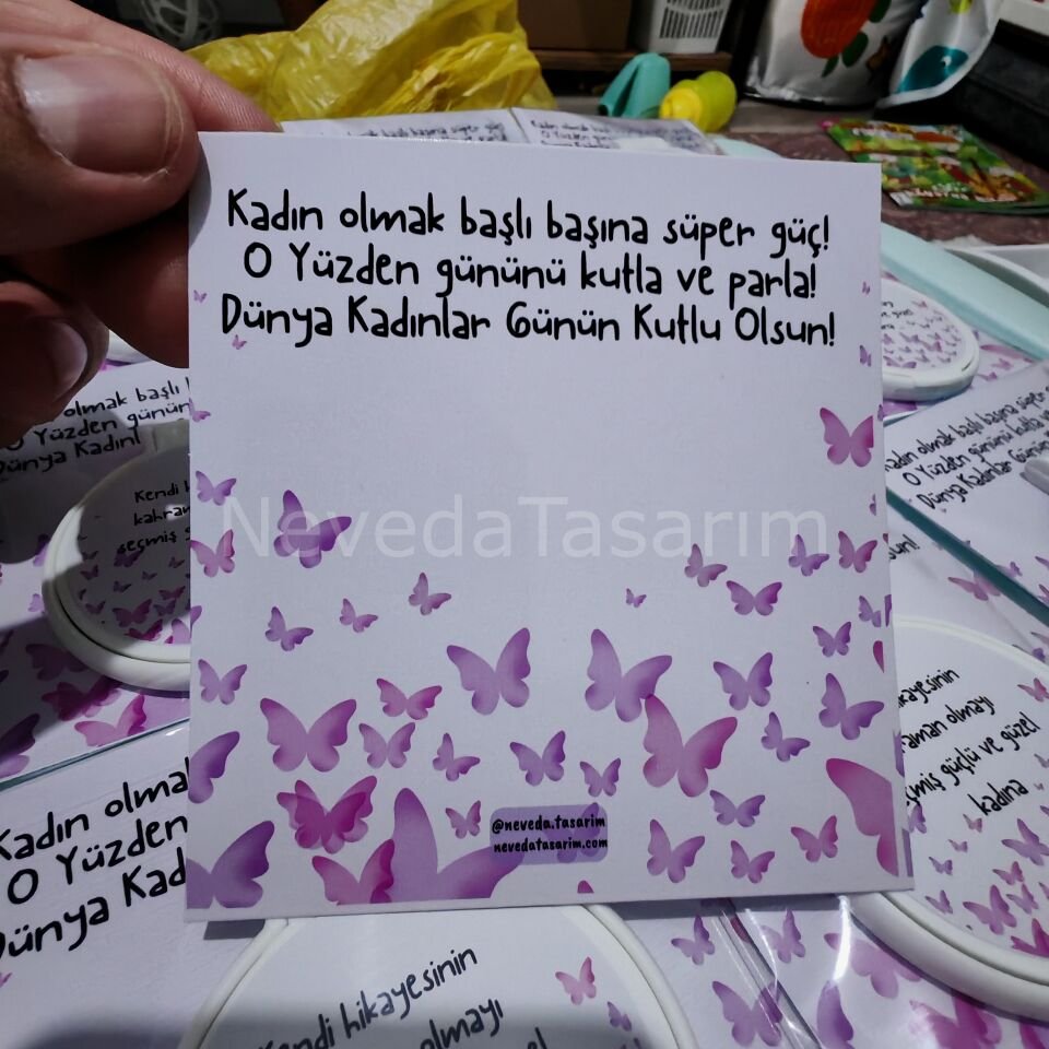 Kadınlar Günü Hediyesi - Kartlı Ayna